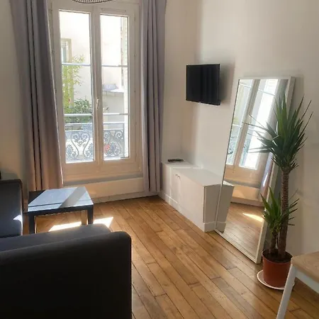Superbe Studio, A Deux Pas Du Quartier Montmartre Διαμέρισμα *
